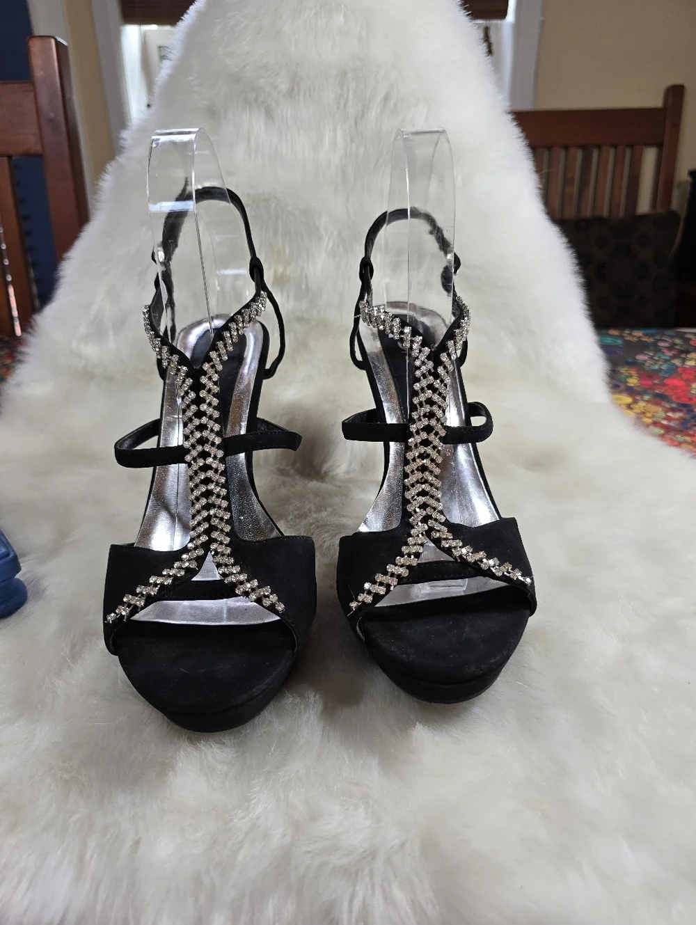 Lasonia Black Crystal-Embellished T-Strap Platform Sandals
